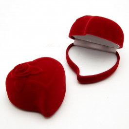 Коробки бархатні 1 шт. (6 х 6 х 3.5 см.) 5-2879