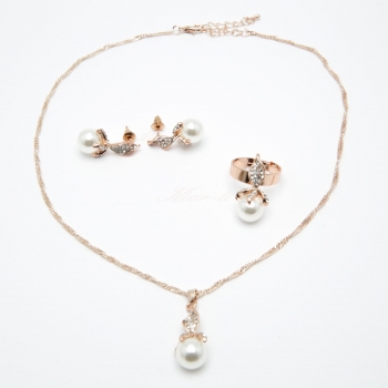 Набір (підвіска, перстень, сережки)  4-7361