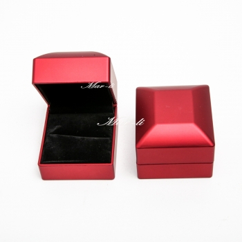 Коробки для біжутерії  з підсвіткою .(6.3 х 5.9 х 4.8 см.) 6-5597