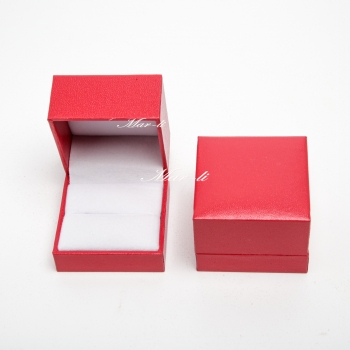 Коробки бархатні 6 шт. ( екошкіра ) (5.9 х 5.9 х 4.5 см.) 6-5769